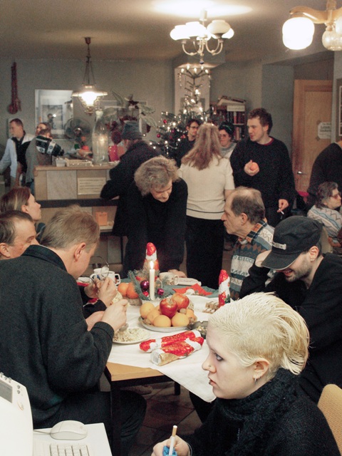 Traditionell, die Weihnachtsfeier im Treffpunkt Kaffee Bankrott - Foto: mob-Archiv